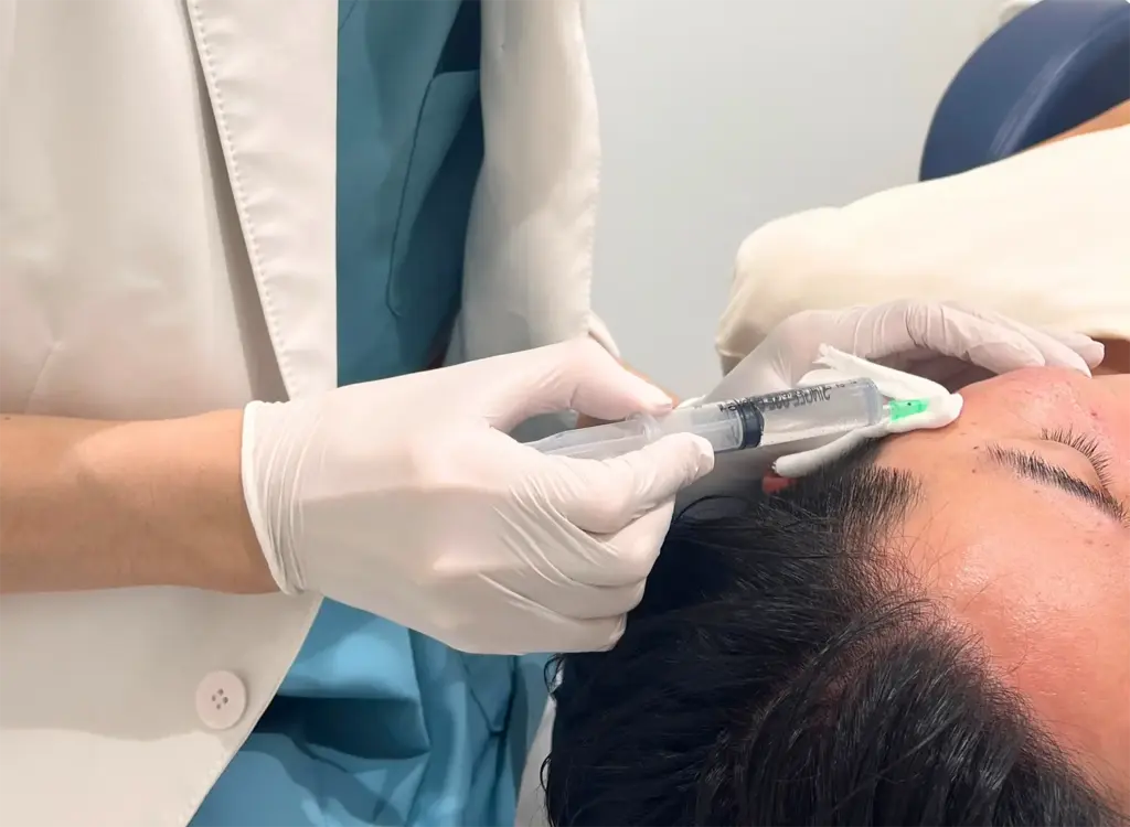 注射を打つ様子